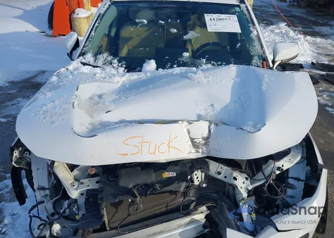 2019 Toyota Rav4 Xle Premium from USA, damaged, VIN 2T3A1RFV8KC040979